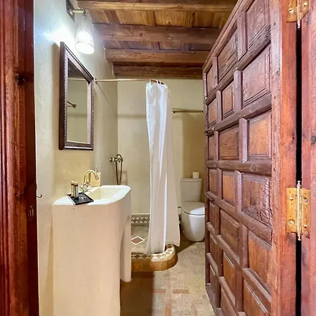 Palacio Conde De Cabra Apartment Granada
