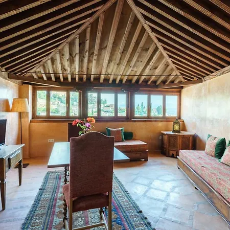 Palacio Conde De Cabra Apartment