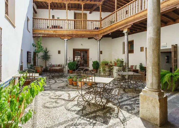 Palacio Conde De Cabra * Granada