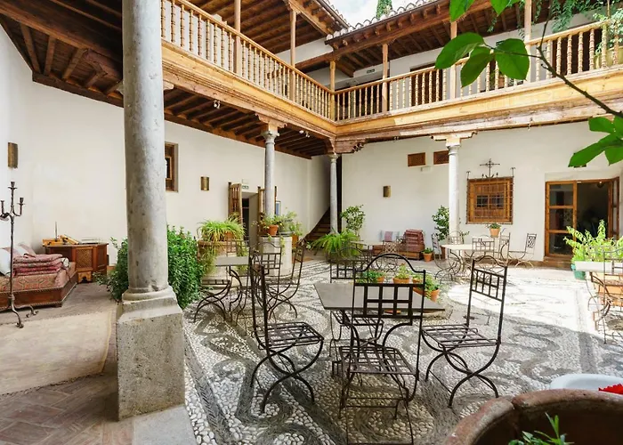 Palacio Conde De Cabra * Granada